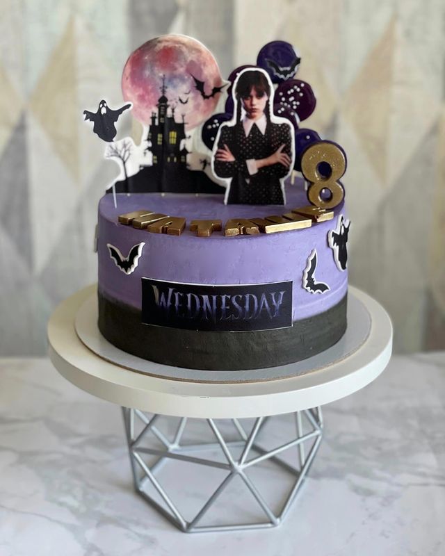 tort_sokol74 в LOOKY. #тортвенсдейадамс,#тортуэнсдей,#детскийторт,#детскийтортчелябинск,#тортназаказ. А вот и моя первая У...