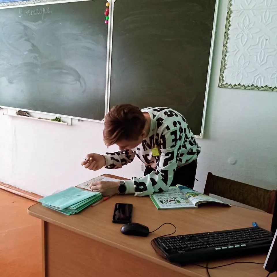 sergey_kazakov21 in LOOKY. . Не знаешь лично, не ...