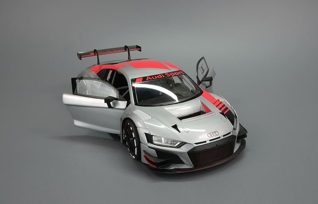 Евгении в LOOKY. . Audi r8, Meng 1/24