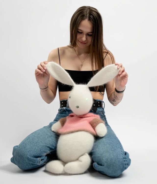 boypravsergei_ph в LOOKY. #girl,#hair,#wood,#warm,#чб,#bw,#blackandwhite,#portrait,#wooman,#tatoo,#lips,#photography,#photo,#studio,#chair,#beauty,#beautifulgirls,#totalblack,#photographertyumen,#tyumenphoto,#tyumenphotographer,#doll,#rabbit,#toy,#jeans. #girl #hair #wood #w...
