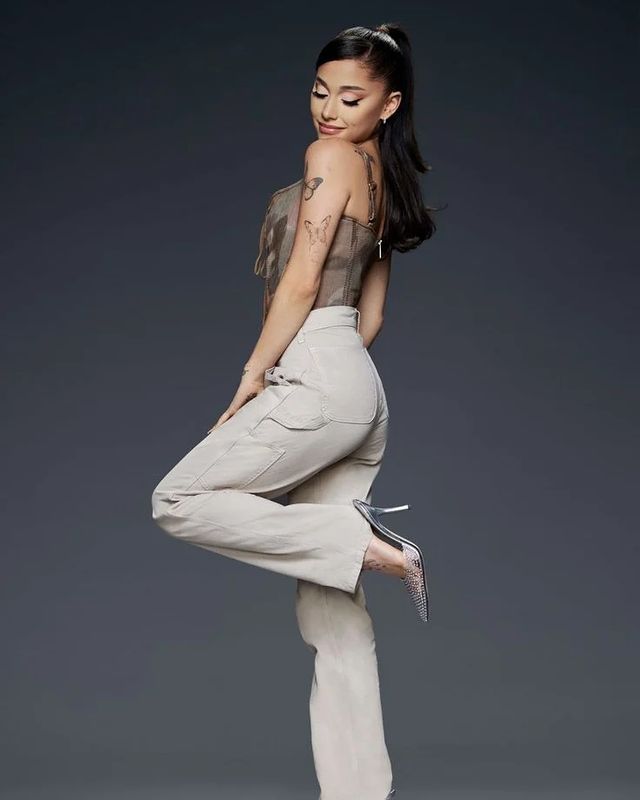 POP BASE в LOOKY. #arianagrande,#arianathreads. #arianagrande #arian...