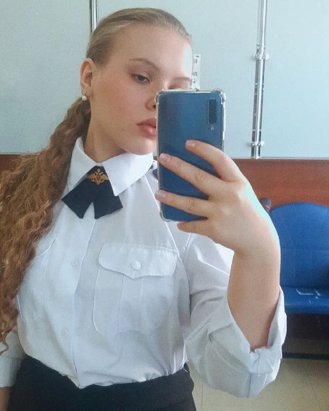 _lidiemery в LOOKY. #girlsday,#me,#beautiful,#lady,#ladies,#ladiesnight,#woman,#womancrushwednesday,#women,#followme,#instagood,#instalike,#instagirls,#instagramanet,#instatag,#russianwomen#likesforlike#likes#selfie#me#фото#селфи#beautifulgirls#selﬁe#selfi. ✈✈✈#girl#girls #girl...