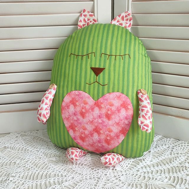 _dushevnie_igrushki_ в LOOKY. #арбуз,#арбузныйкот,#лето,#яркаяигрушка,#игрушкадлядетей,#котподушка,#котсплюшка,#игрушкиручнойработы,#игрушкидлямальчиков,#игрушкиизткани,#игрушканазаказ,#игрушкидлядевочек,#хендмейд,#купитьигрушкуручнойработы,#купитьвростове,#рукоделие,#ручнаяработаназаказ,#кот,#котэ,#8марта,#подарокдевочке,#подарокна8марта. Как же хочется летни...