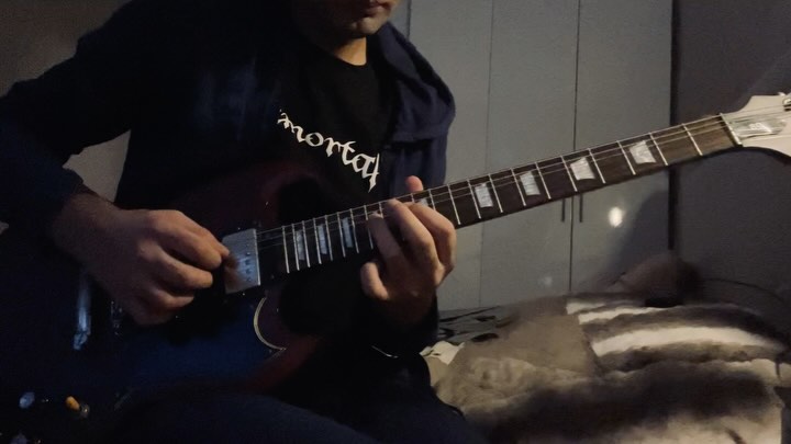 elvin_one в LOOKY. #guitar,#riffwars,#lickwars,#music,#guitarist. Swipe ➡️for tabs! Sw...
