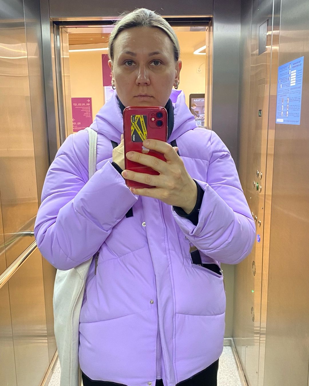 Ощущение, что я всю зиму провела в Тае 🤣🥰🤭
Немного «свежей» меня без мейка мне и вам в ленту 😄