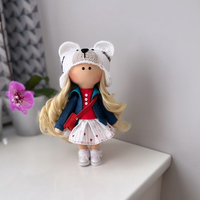 tarasdoll в LOOKY. #кукла,#малышка,#текстильнаякукла,#кукларучнойработы,#кукладляинтерьера,#куклавподарок,#кукласвоимируками,#игрушкаручнойработы,#handmade,#сделанослюбовью,#люблюсвоехобби,#большеголовка,#тильда,#девочкитакиедевочки. Малышка уже при доме...