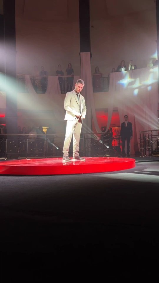 pavel_gorg в LOOKY. #fashionmodeling,#mensfashion,#menmodel,#костюмытройки,#мужскиекостюмы,#моделиульяновск,#мужчинымодели,#парнимодели. @level_mens
@kitova_...