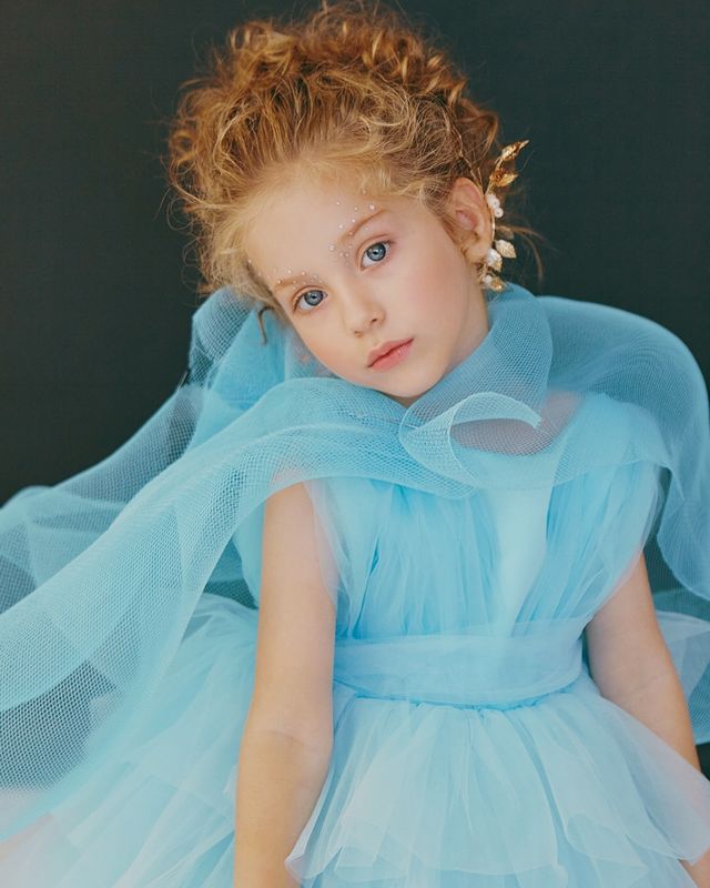 kira_gasanalieva в LOOKY. #кирагасаналиева,#kiragasanalieva,#дети,#мода,#модели,#стиль,#красота,#модныедети,#стильныедети,#красивыефото,#детимодели,#модадети,#детскиймоделинг,#детскаямода,#девочкамодель,#инстадети,#красивыедети,#рекламадети,#синиеглаза,#ребенокмодель,#модныйлук,#babylook,#fashion,#models,#style,#modelkids,#instamodel,#babymodel,#photo,#bestphoto. Мы - мамы, которые в...