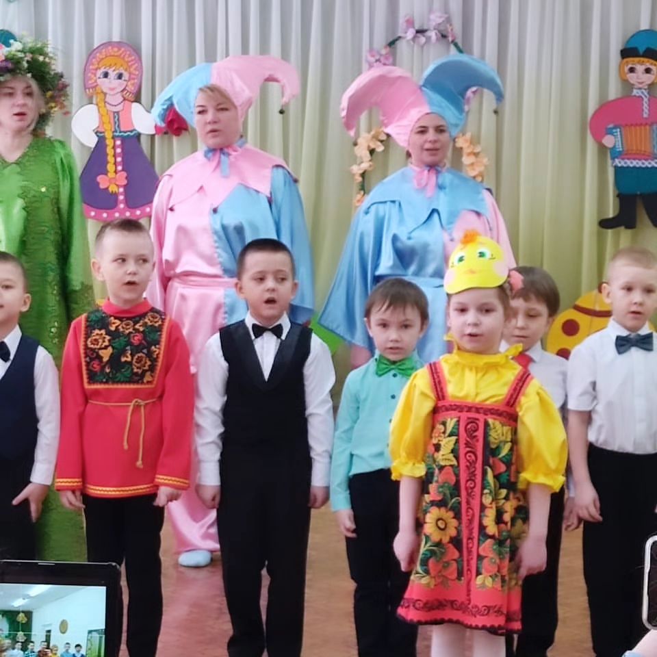 vazhenkovaelena в LOOKY. . На утреннике 8 марта...