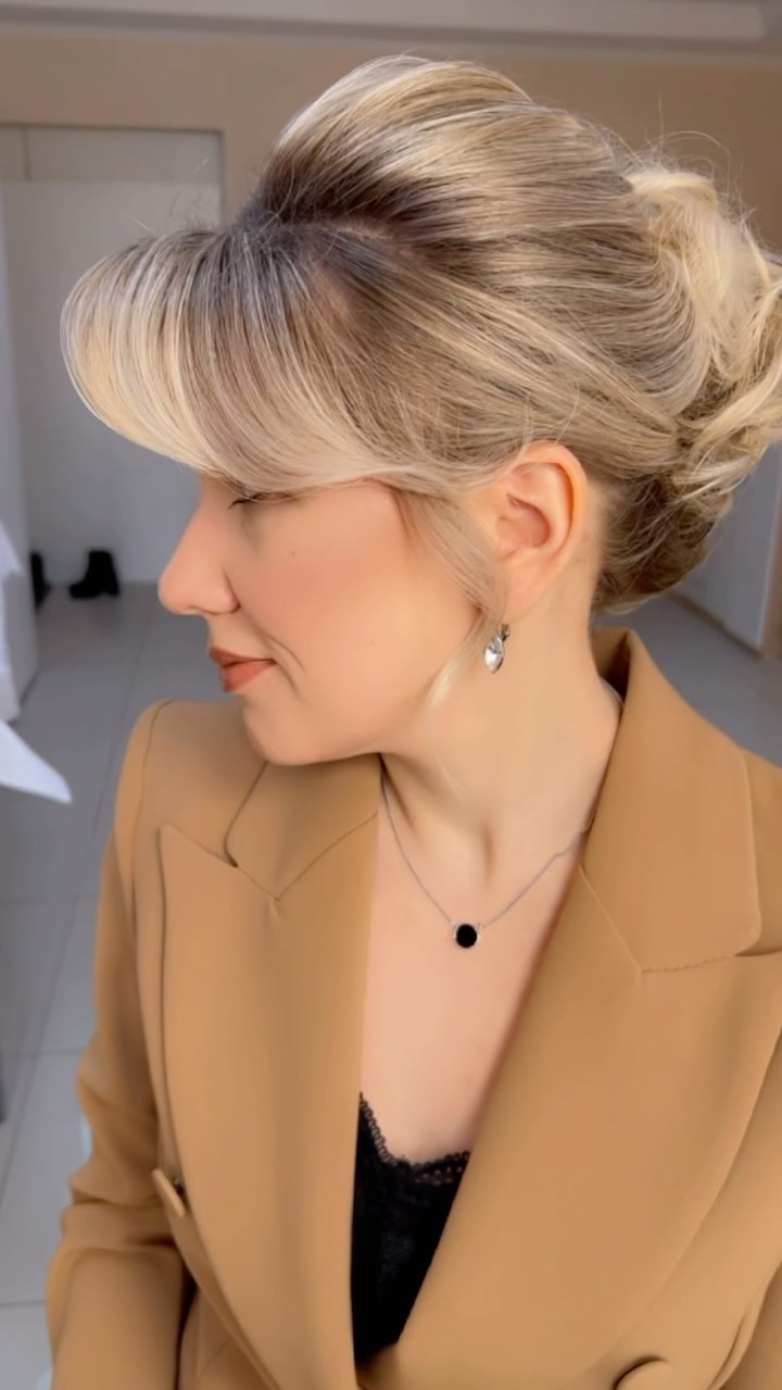 anna_hovhannisyan2422 в LOOKY. #weddingmakeup#wedding#hairstyle#макияжкрасноярск#прически#прическикрасноярск#стилиствизажисткрасноярск#визажисткрасноярск#косметологкрасноярск#красноярск#свадебныймакияжкрасноярск#макияж#визажист#косметолог#укладкаволос#фотограф#фотосессия. Всем добрый день🌞 
...