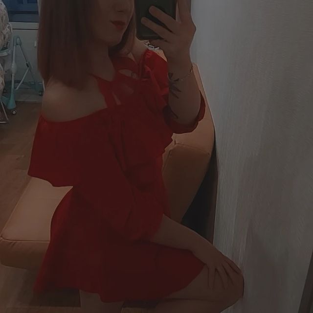 demon230918 в LOOKY. . Она любит красный цв...