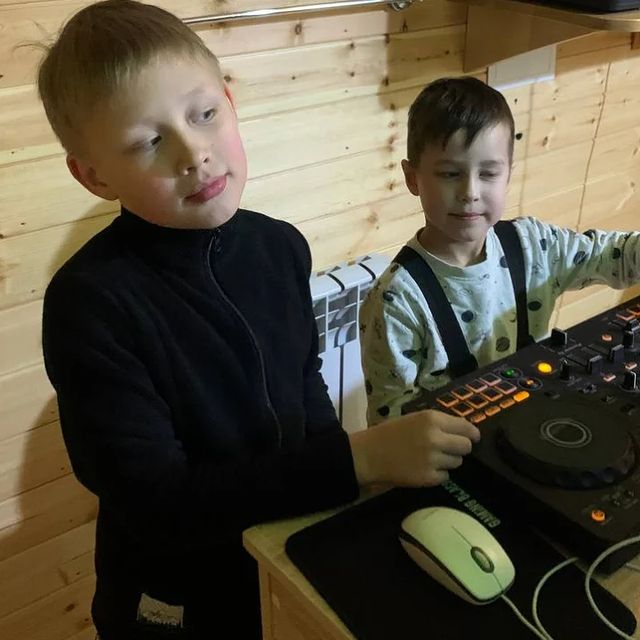 wladislawand в LOOKY. . null