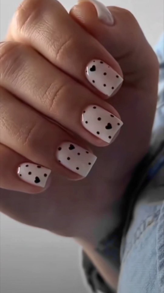 chuprina_nails в LOOKY. #reels,#маникюрвидео,#мастерманикюраставрополь,#ставропольгельлак,#салоныкрасоты,#ставрополь,#ставропольногти. Сердечки на ногтях: ...