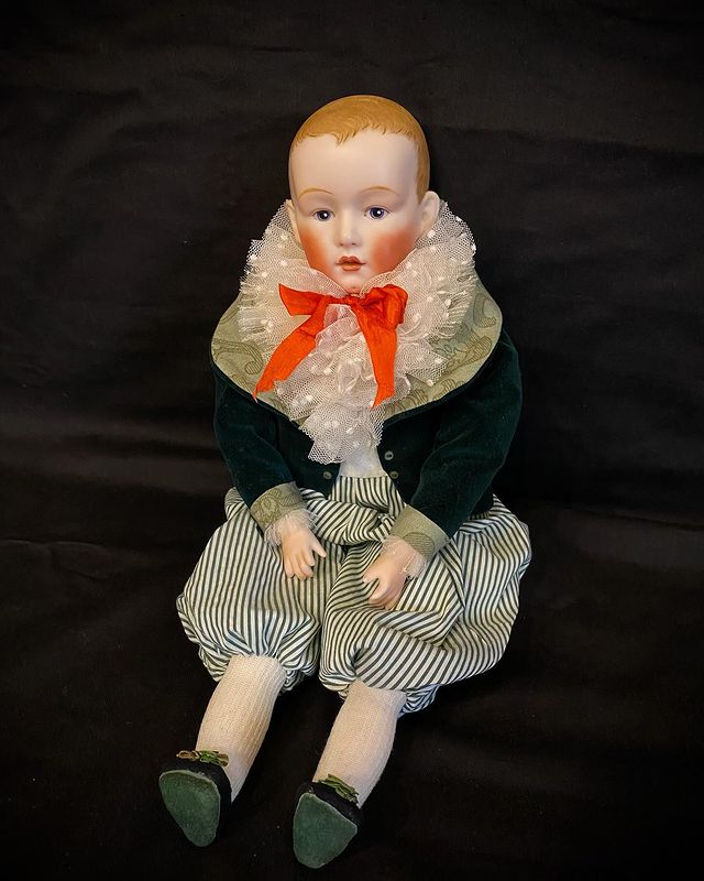 kira_volosenko в LOOKY. #doll,#dolls,#handmade,#heubach,#фарфороваякукла,#куклаизфарфора,#коллекционнаякукла,#творчество,#хойбах,#хойбаховмногонебывает,#обжиговаяроспись. Кукла в антикварном ...