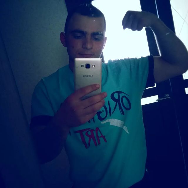 gnuni_ak47 в LOOKY. . null