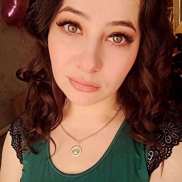 nastenka885_ в LOOKY. . null