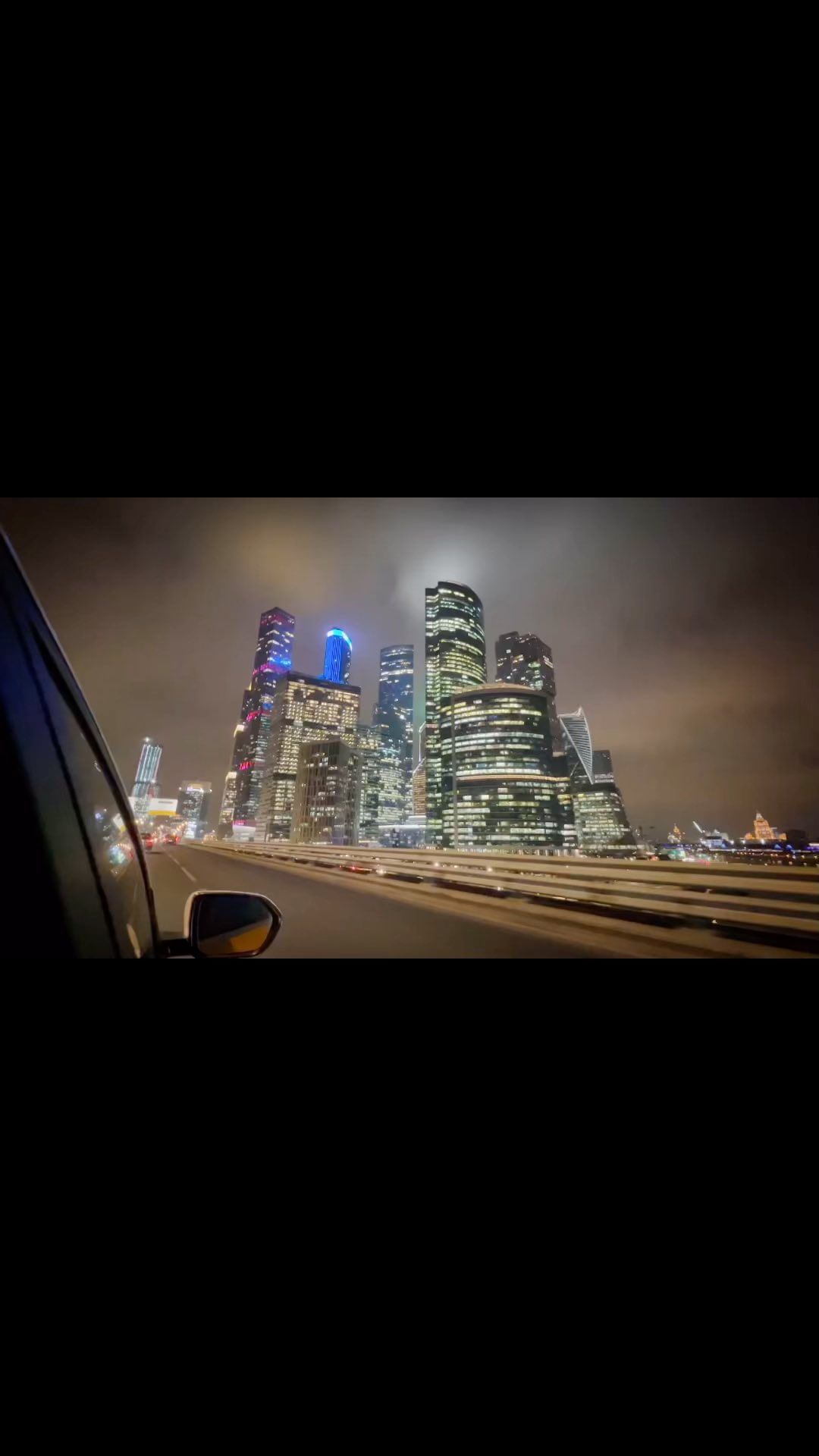 mamatsuev_95tb в LOOKY. #city,#moscow,#moscowcity,#car,#music,#relax. moscow sity🌆 .
.
.
...