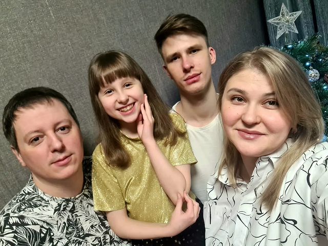 marina_sopneva в LOOKY. #семья,#моябанда,#инставпн,#нг2024,#люблюбесконечно. Смотрю на нас и пони...