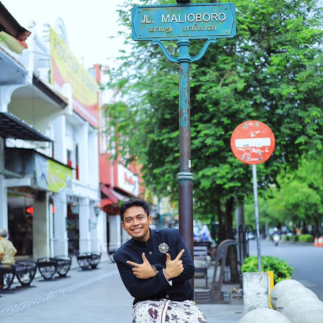 room.coid в LOOKY. #jogjaistimewa,#jogjapunyacerita,#malioborojogja,#dia. -
Kota kecil membawa...