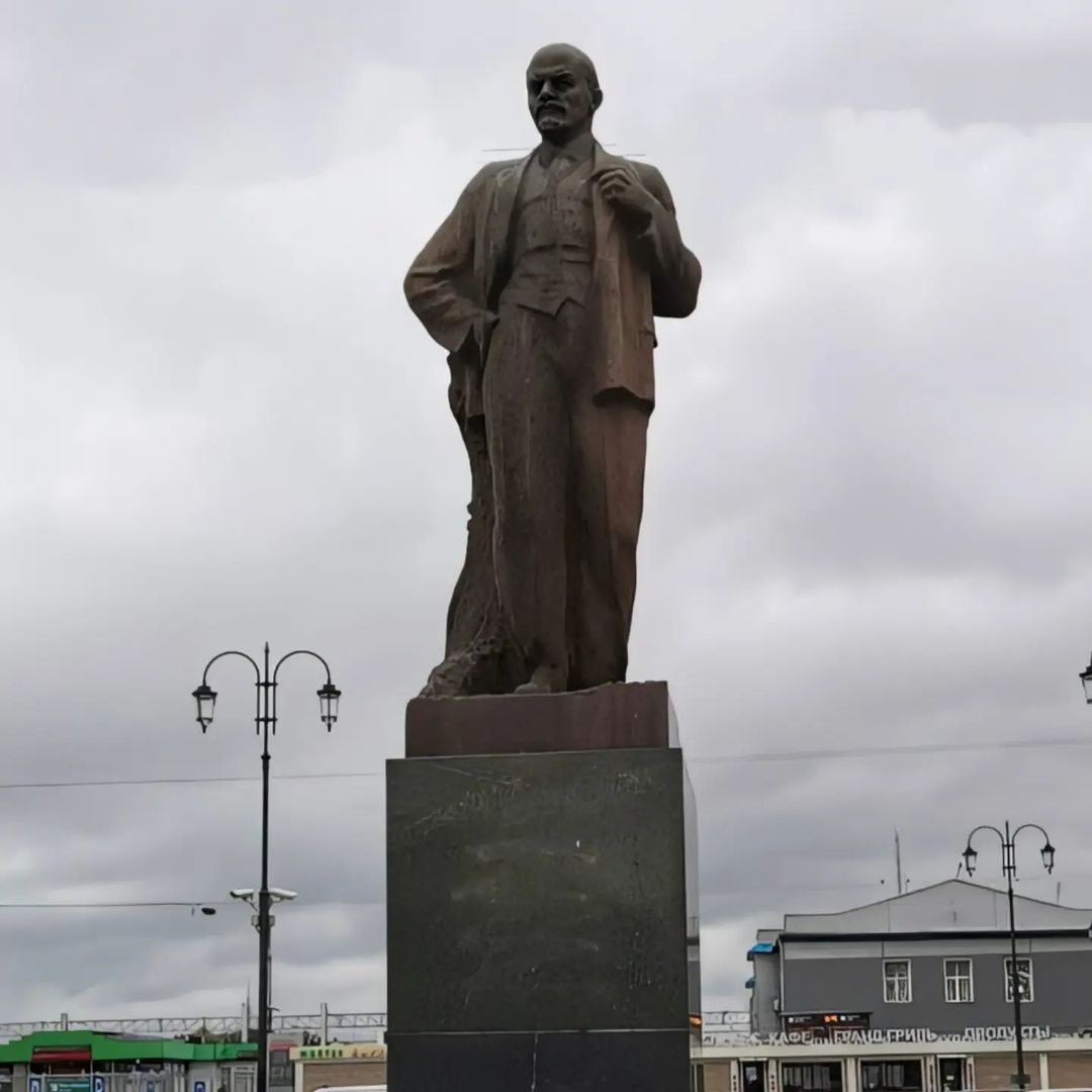 progulka7 в LOOKY — Площадь трёх вокзалов и вождь мирового пролетариата, который