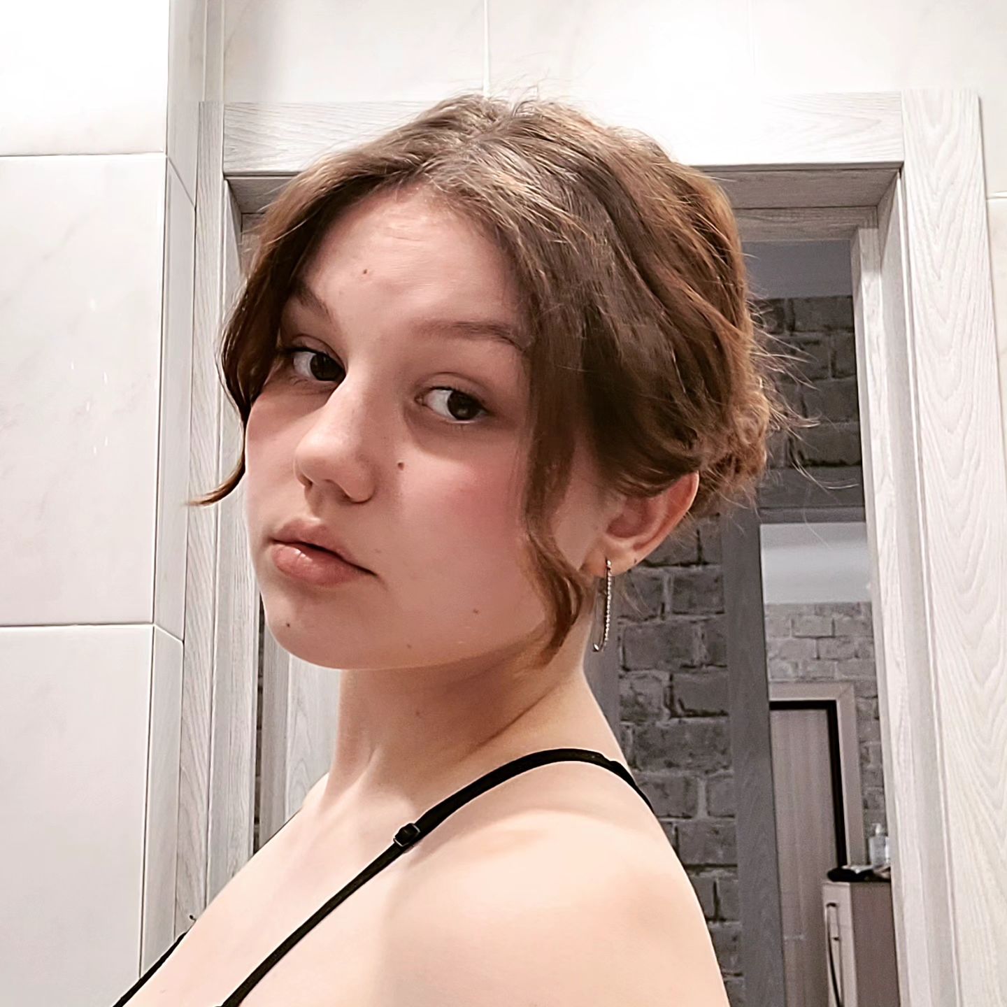 arinaaa_gamer in LOOKY. . 🤍🌃