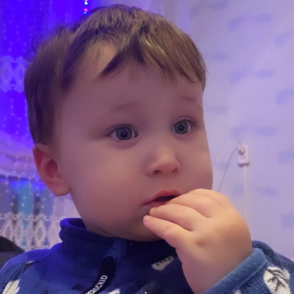 My little boy has already become such an adult 😍😍😍