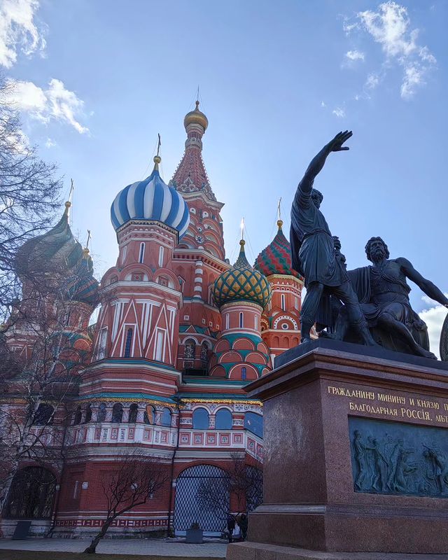museumnotes в LOOKY. #музейныеновости,,#соборымосквы,#музеимосквы,#красная_площадь. Покровский собор в л...