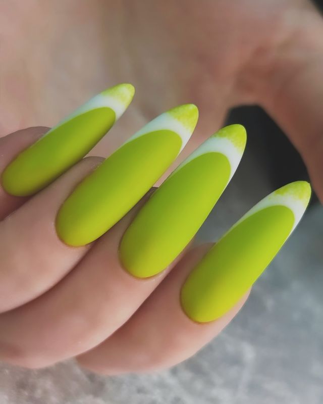 __yesnails__ в LOOKY. . 💚 Ярких красок треб...