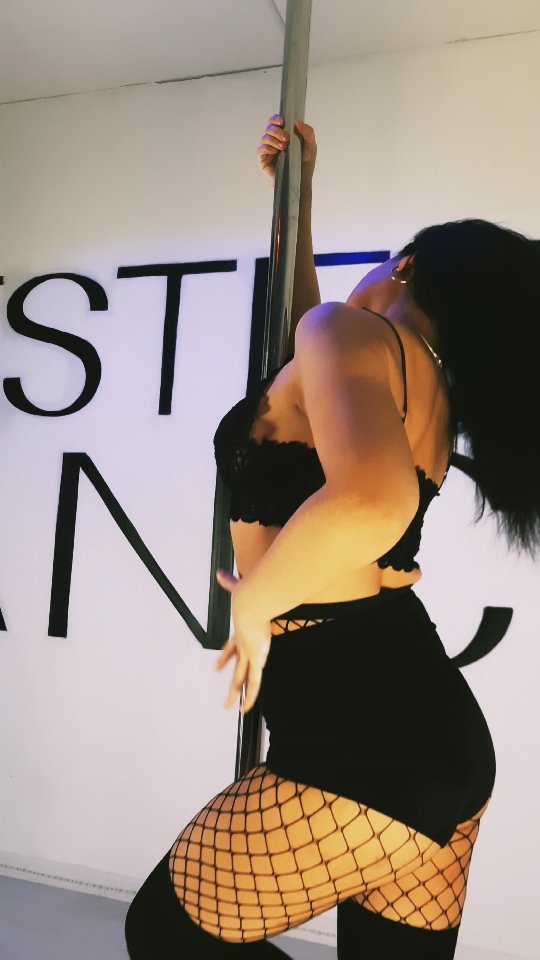 nataliadamirovna в LOOKY. #poleexotic,#poledance,#polesport,#лепесткироз,#фотосессия,#красивоевидео,#рилс,#монтажвидео. #poleexotic #poledan...