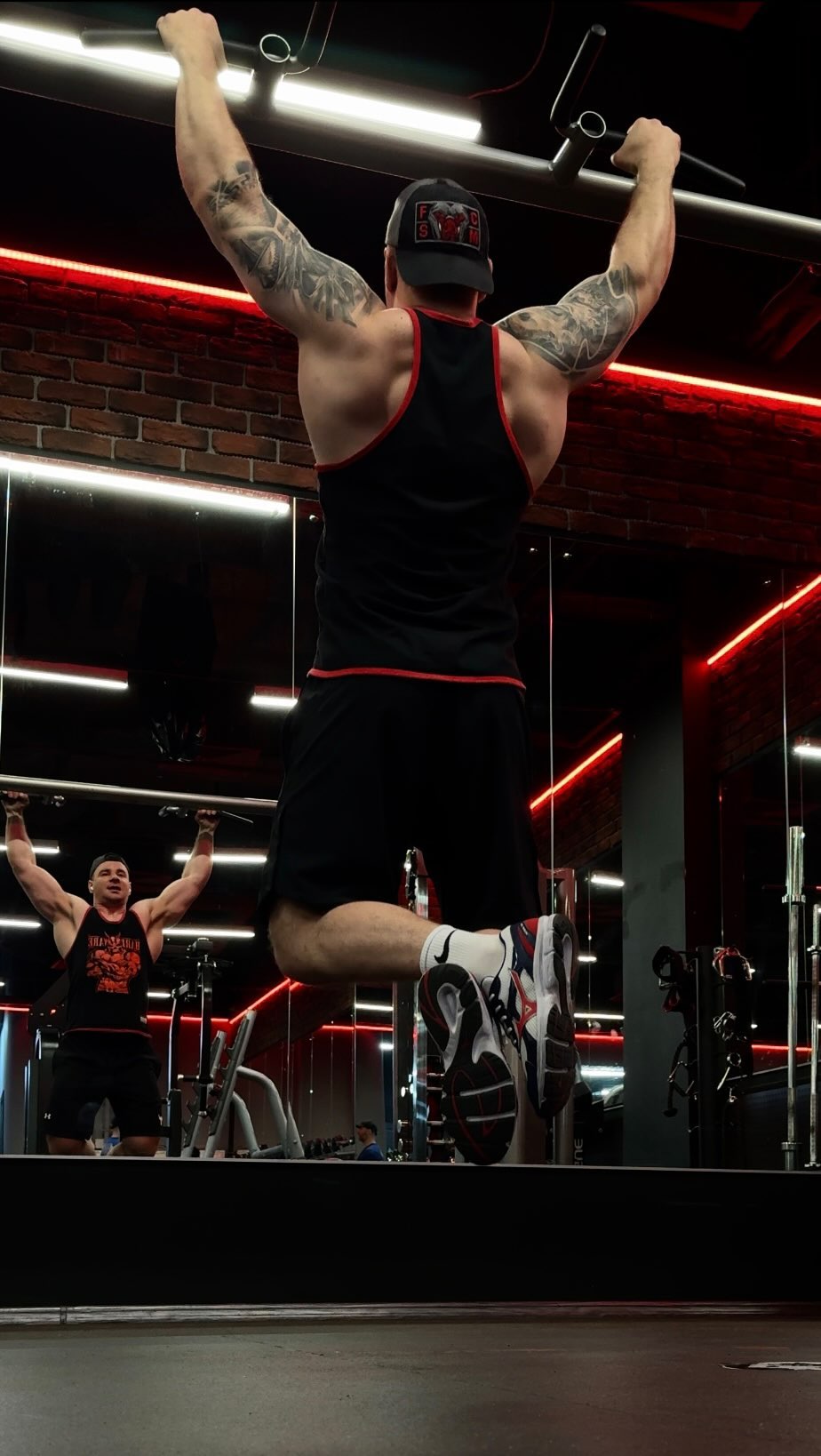 vanz_fit в LOOKY. #motivation,#gym,#sport,#moscow,#russia,#sportsport,#insta,#reels,#instareels,#instagram,#video,#reelsgram,#sportgram,#instalike,#instafollow,#moscowcity,#спорт,#мотивация,#тренер,#россия,#инста. 🔥ТРЕНИРОВКА ШИРОЧАЙ...