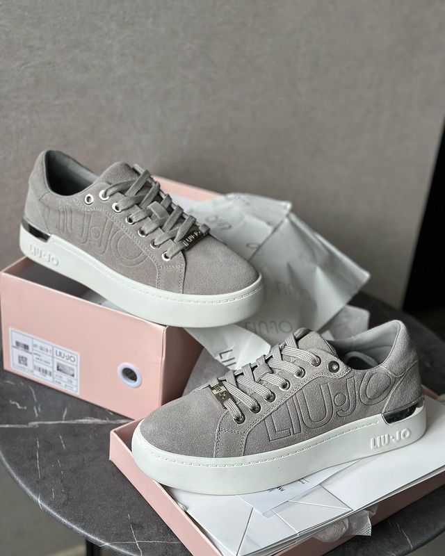 an.ni.store34 в LOOKY. . В наличии 
36.37.38....