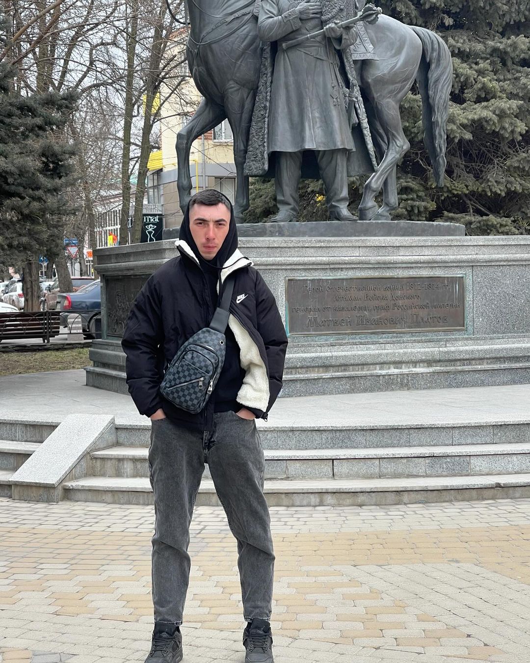 7pakulov7 in LOOKY. . Место духовное…