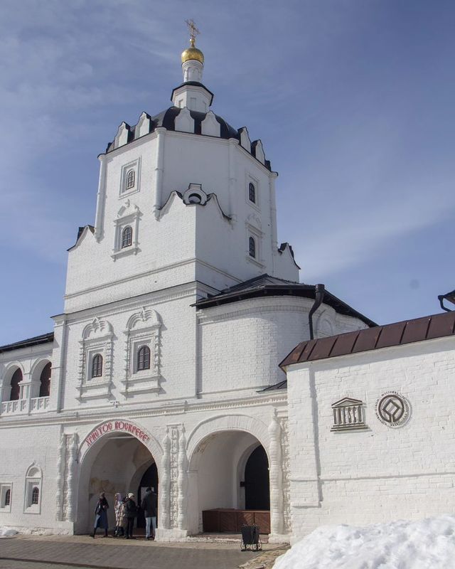 tanechka311 в LOOKY. . Остров-град Свияжск,...