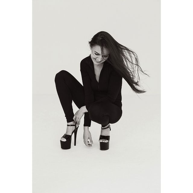 merenova.ph в LOOKY. . Еще вчера на улице б...