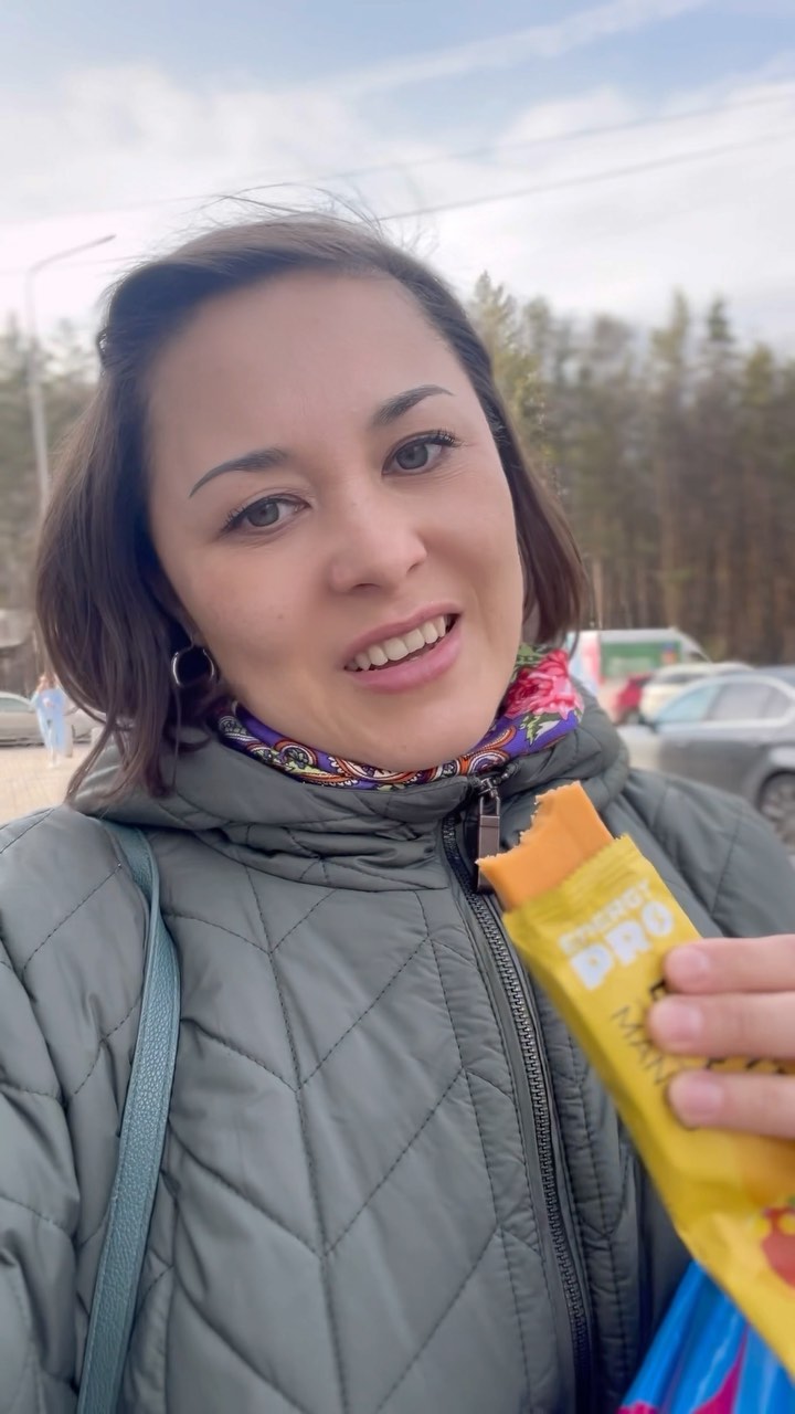 zinera.aitova в LOOKY. #протеины,#спорт,#спортивнаяеда,#перекус,#здоровыйперекус,#белки,#питательно. Протеиновые батончик...