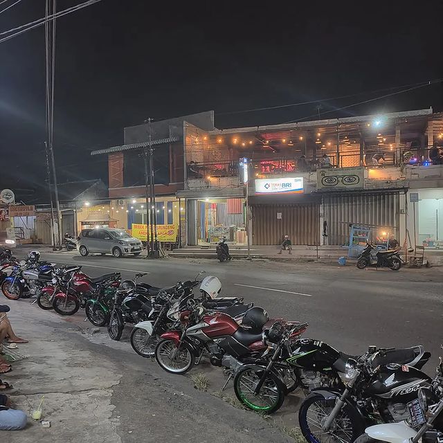 _frldnprtmaa в LOOKY. #mlg24jam,#turen,#mpprimus,#herexjatim,#brt. Umum e arek nom😋🤪
...