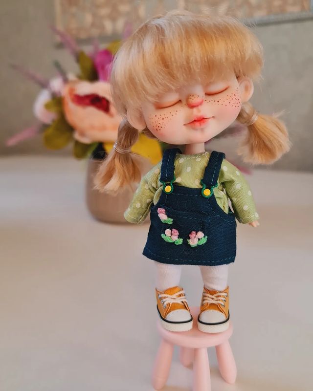 iren_svm в LOOKY. #ob11,#obdoll,#obitsu11,#ob11dolltoys,#babydoll,#обитсу,#обитсуроссия,#miniature,#dollfoto,#коллекционнаякукла,#шарнирнаякукла,#ob11knit. После стрижки чёлки ...