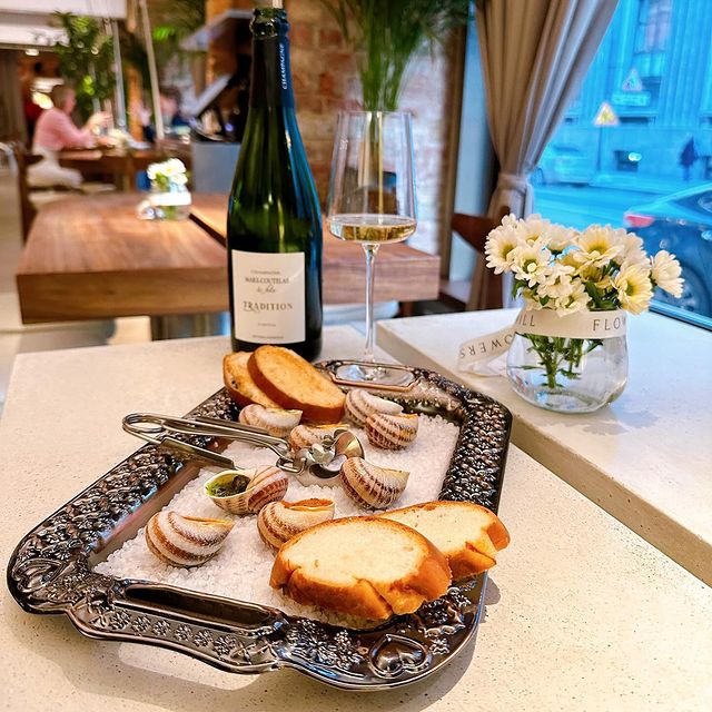 spbrestfest в LOOKY. . 🇫🇷 Петербургскую к...