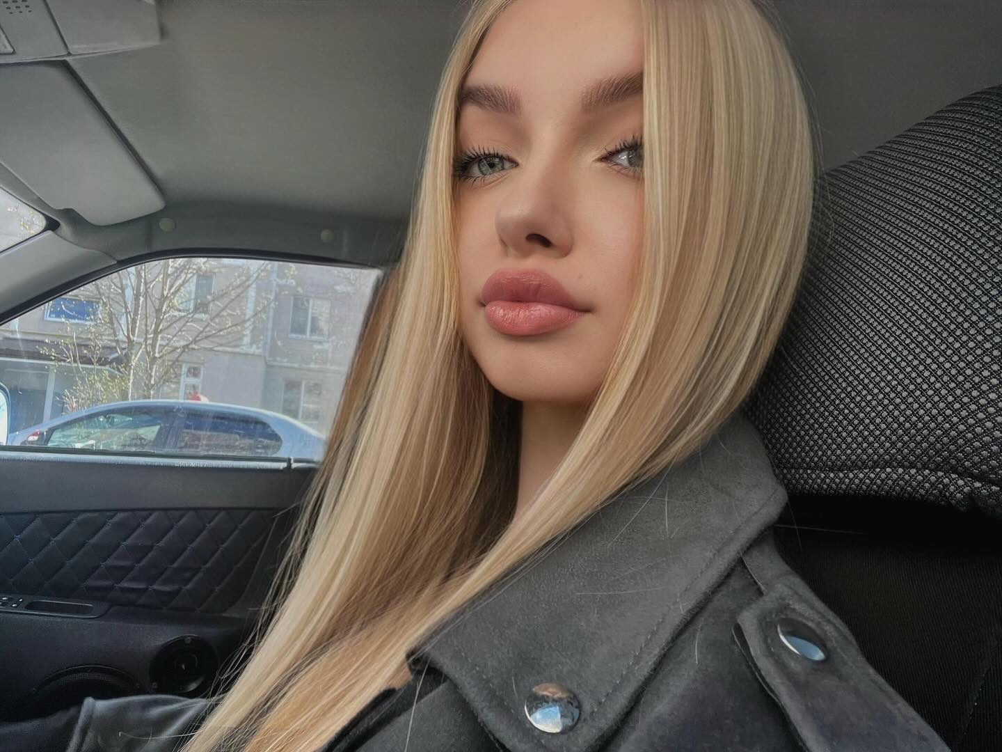 a.khaustovaa в LOOKY. . null