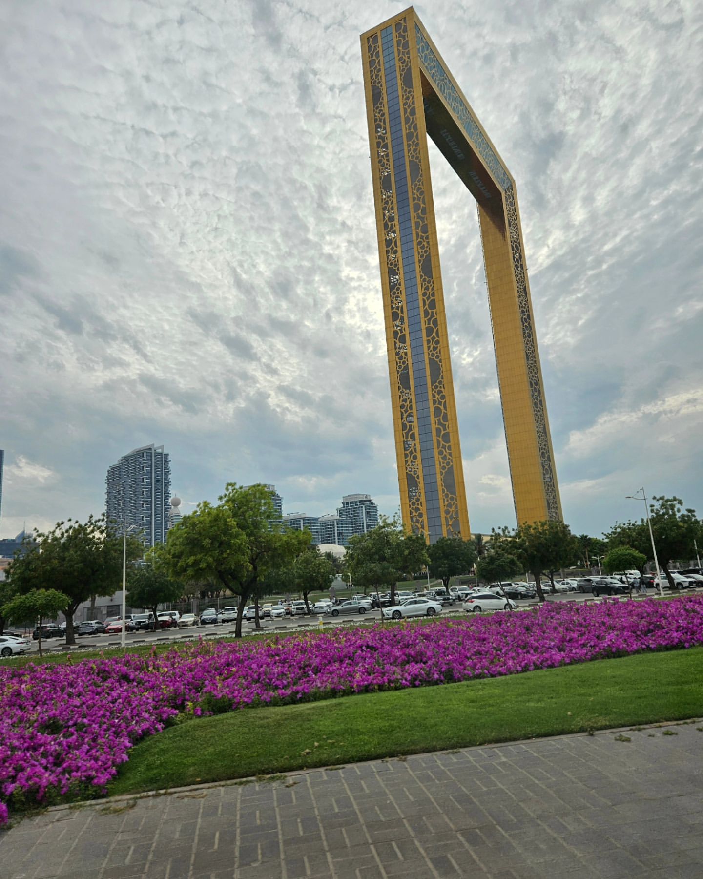 archyl в LOOKY. . null