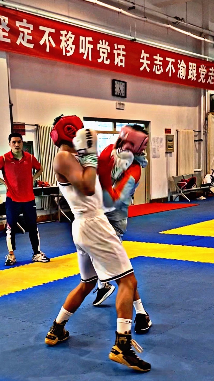 farukh_rakhmatullaev in LOOKY. #boxingtraining,#boxingday,#boxinglife,#boxinggym,#boxingworkout,#boxinggloves,#boxingnews,#boxingworld,#boxingcoach,#boxinglifestyle,#boxingdrills,#boxingfanatik,#boxingheads. Uzbekistan🇺🇿 vs  C...