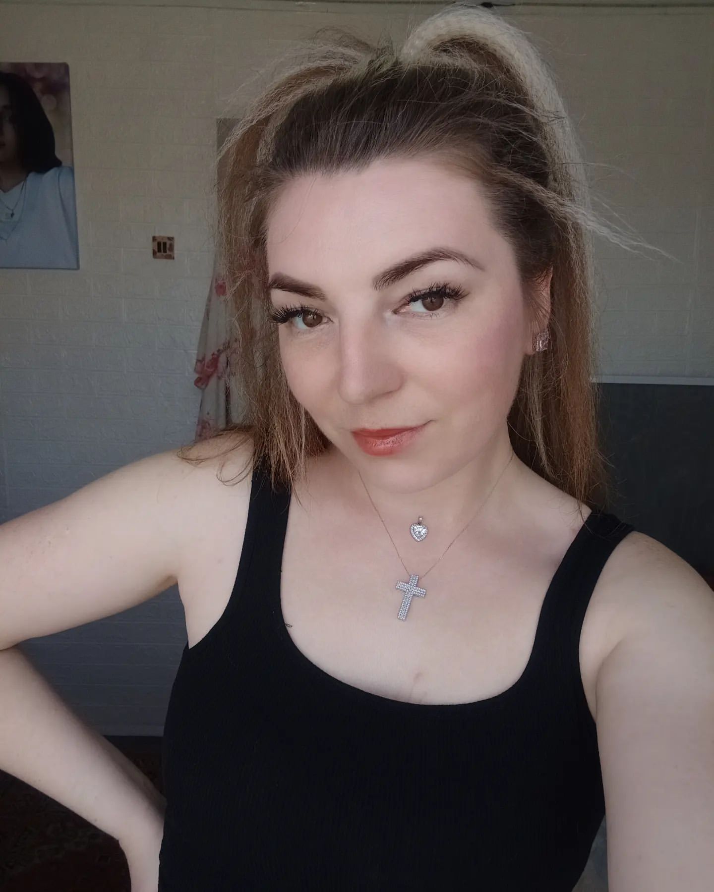 ekaterina.velikay in LOOKY. . null