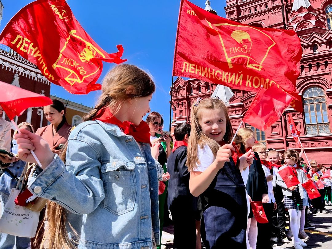 nastasiyakh в LOOKY — Торжественный прием в пионеры 💥
