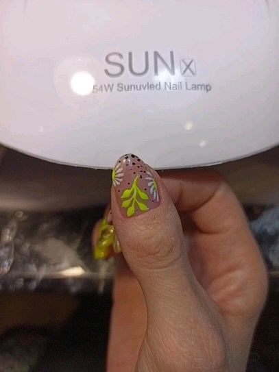 lis.g_nails в LOOKY. #маникюрказань,#ногтиказань,#казань,#гельлакказань,#казаньногти,#допосле,#идеяманикюра,#наращиваниеказань,#мастерманикюрказань,#яшьлек. Напиши и мы подберем...