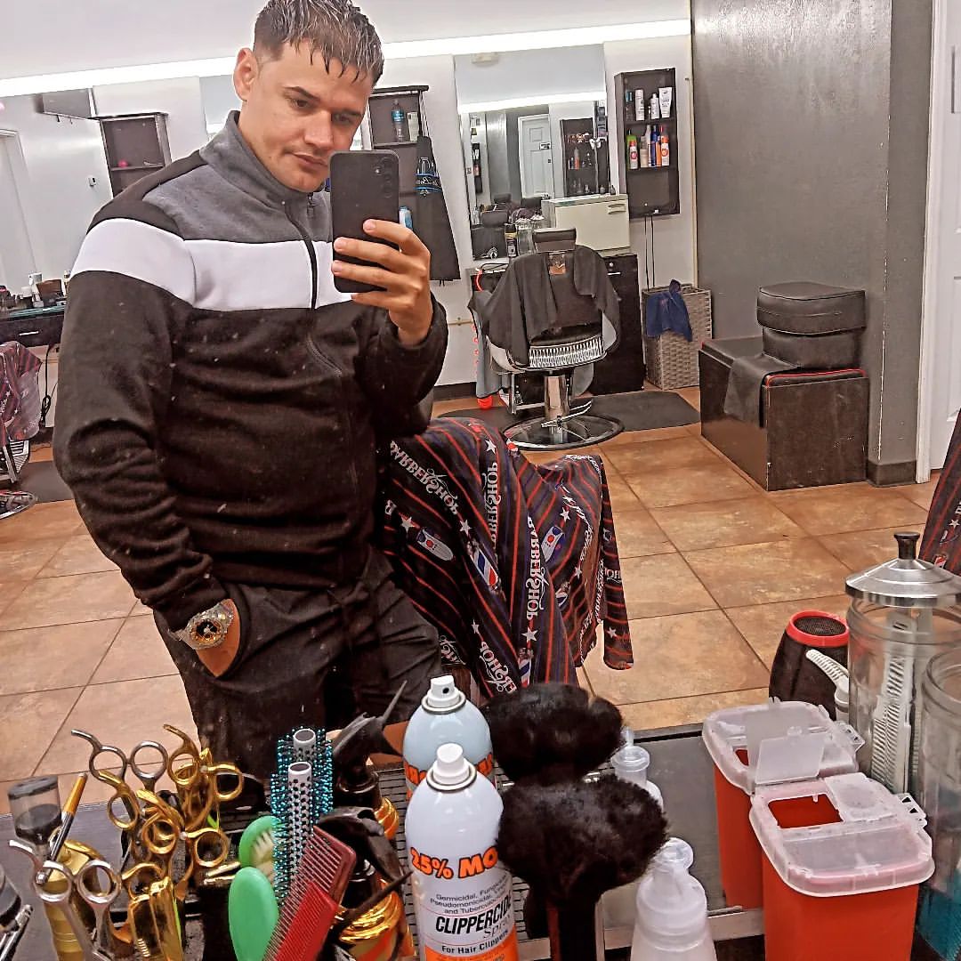 karlinbarber_01 в LOOKY — публикация