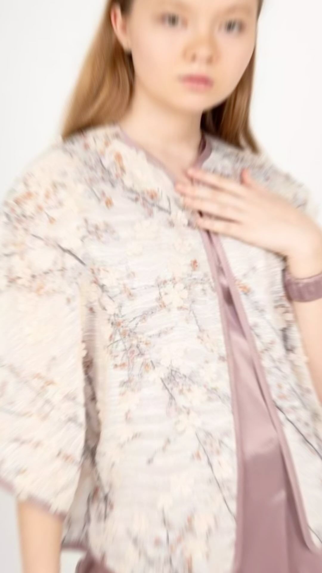 moda.podiumkids в LOOKY. . Нежная накидка с сак...