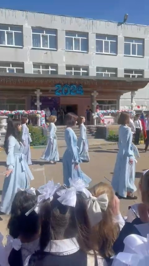 ksenyalit13 в LOOKY. . Красивый танец от вы...