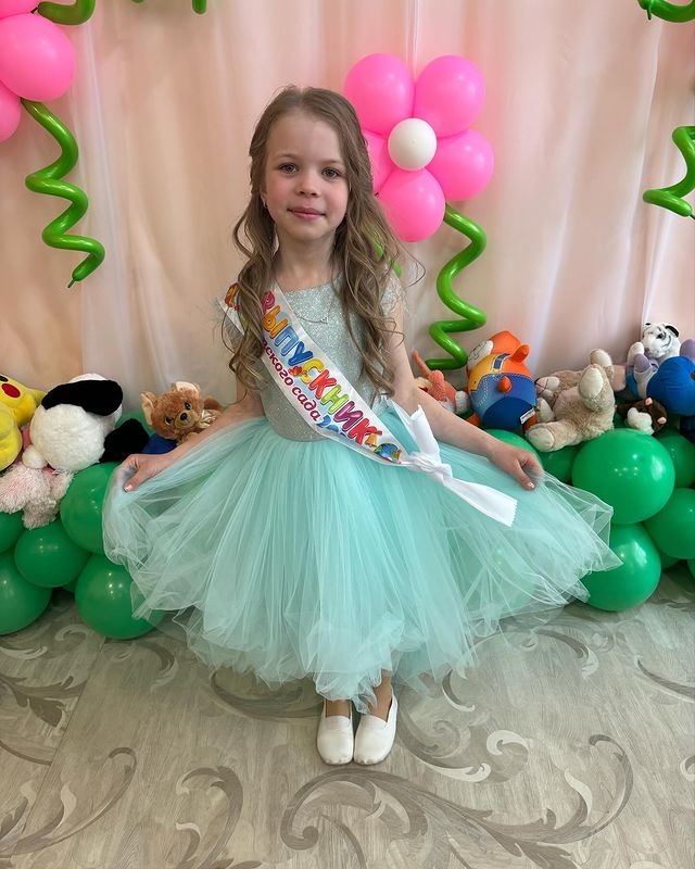ksubatueva в LOOKY. . Выпускница наша😍