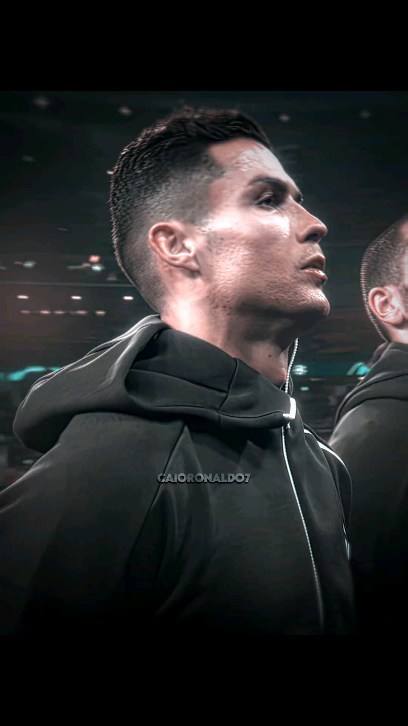 kingsley_cassy2 в LOOKY. #cristianoronaldo,#realmadrid,#goat,#football,#cr7,#viral. Coldest man in the p...