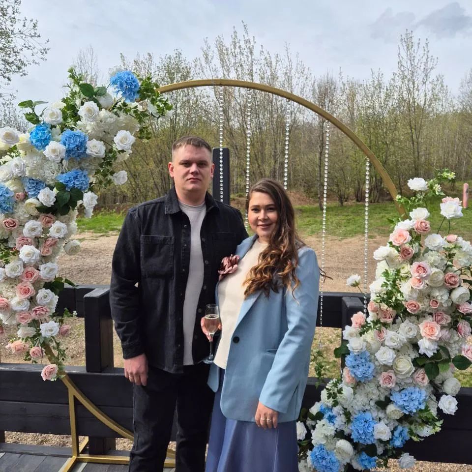 Свадьба друзей 24.05.24. Башкировы 💕

Очень интересная, запоминающаяся и молодёжная свадьба ребят.
-где не было дурацких конкурсов, а были интересные импровизации и задания. 
-где не было криков "Горько".
-где не было чрезмерной официальности, а было много легкости.
-где с погодой повезло так сильно, что все что было задумано на террасе свершилось.